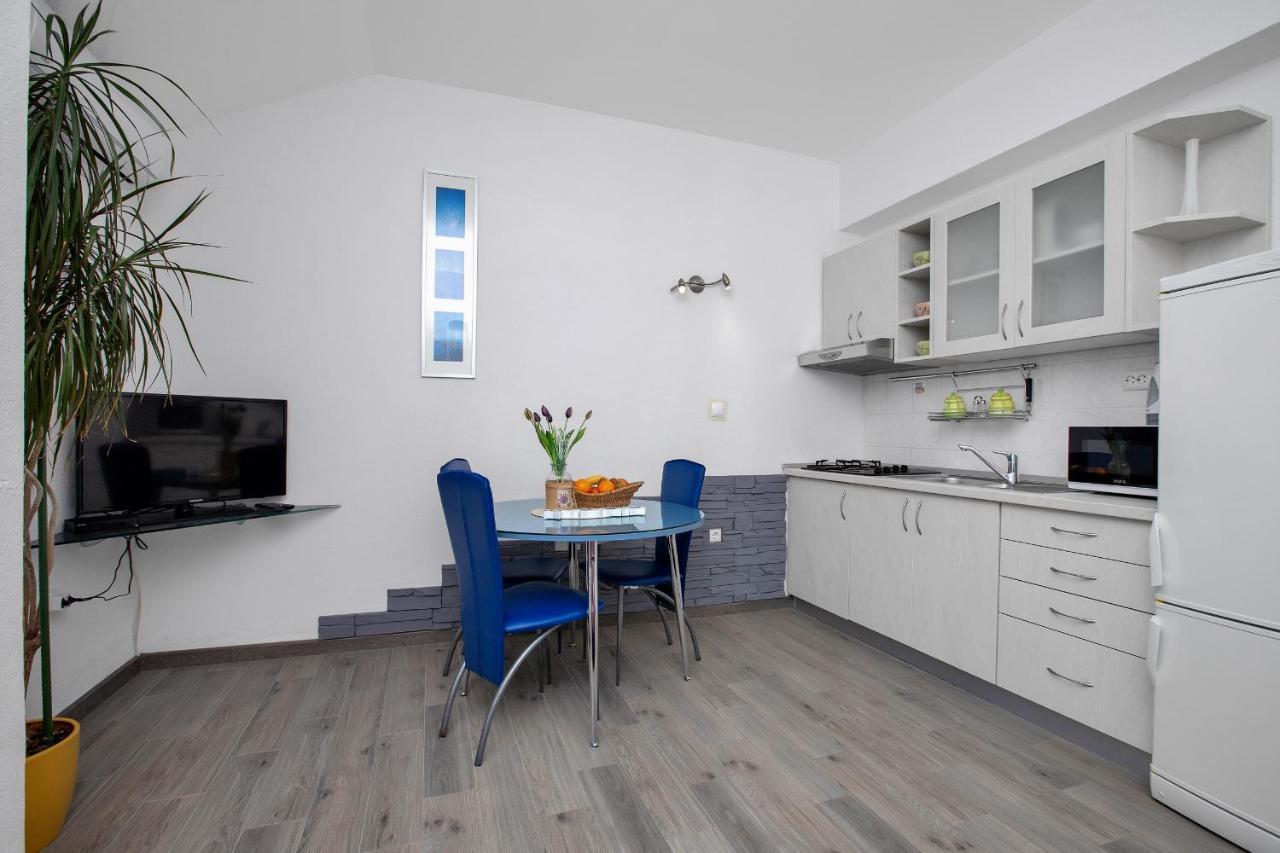 Apartments By The Sea Drasnice, Makarska - 2581 Luaran gambar